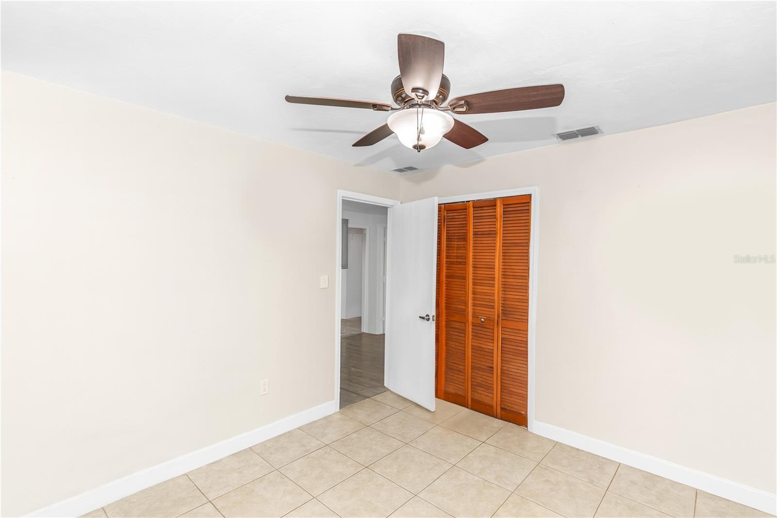 DELTONA LAKES UNIT 38 - Residential