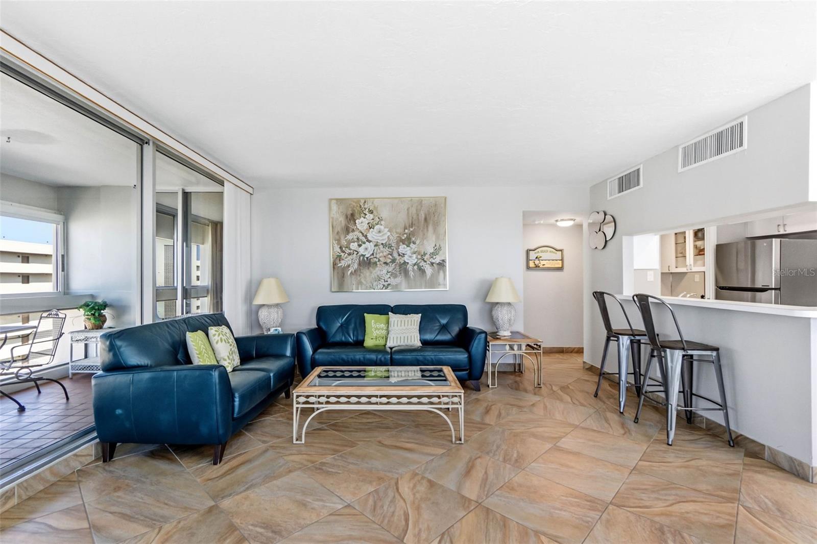 PALM BAY CLUB I - Residential