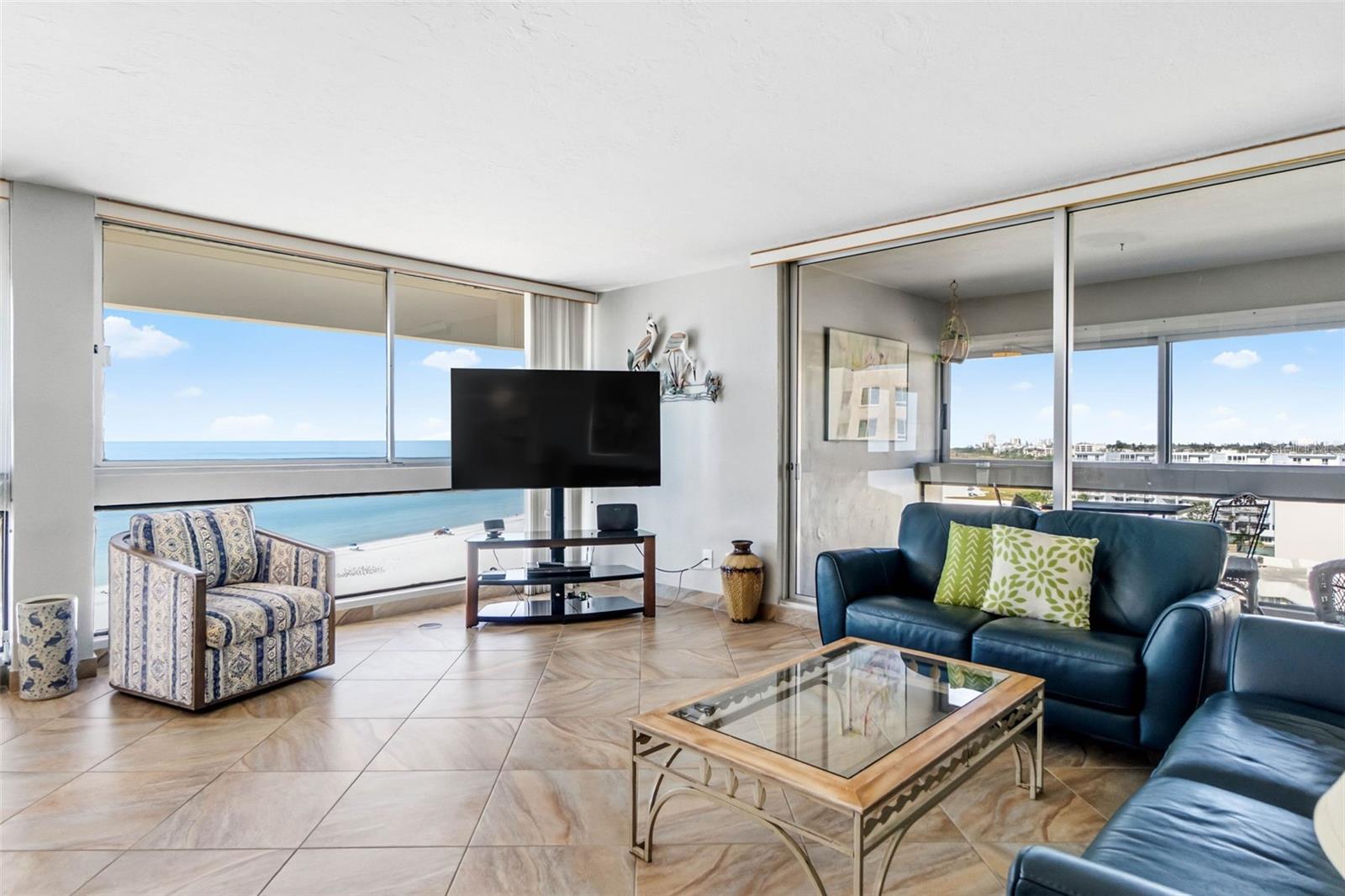 PALM BAY CLUB I - Residential