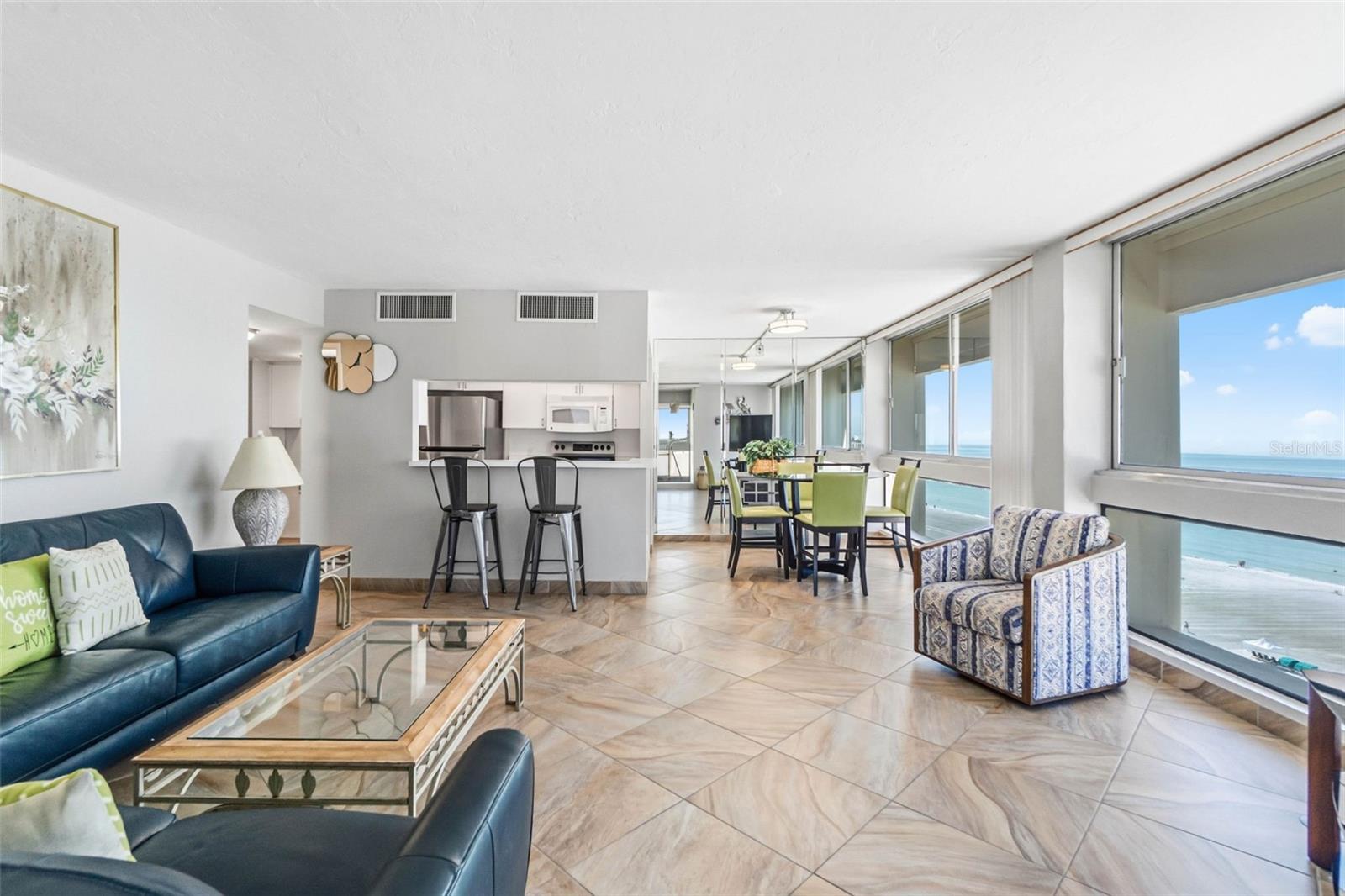 PALM BAY CLUB I - Residential