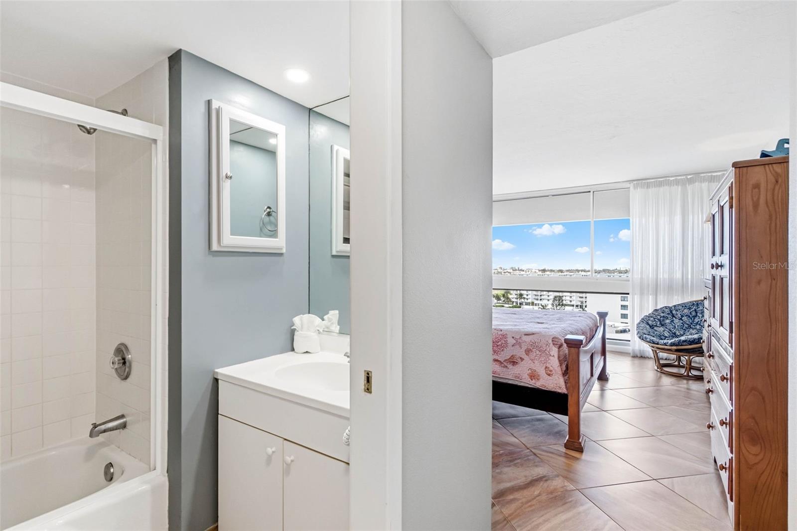 PALM BAY CLUB I - Residential