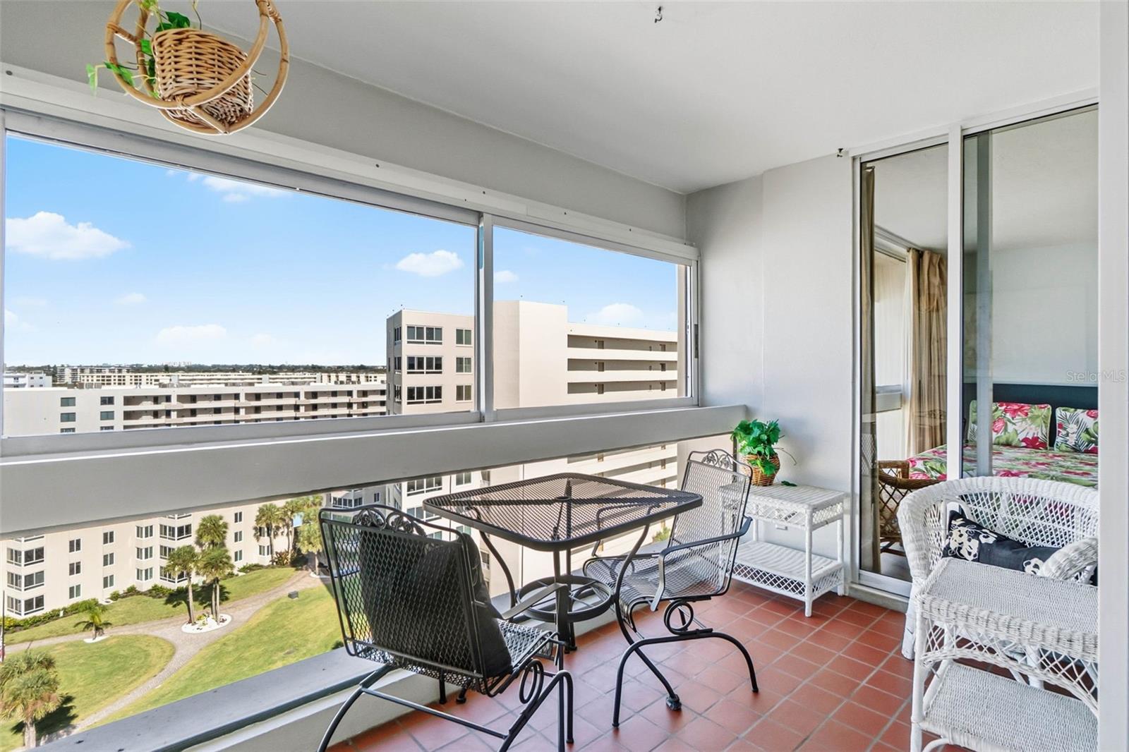 PALM BAY CLUB I - Residential