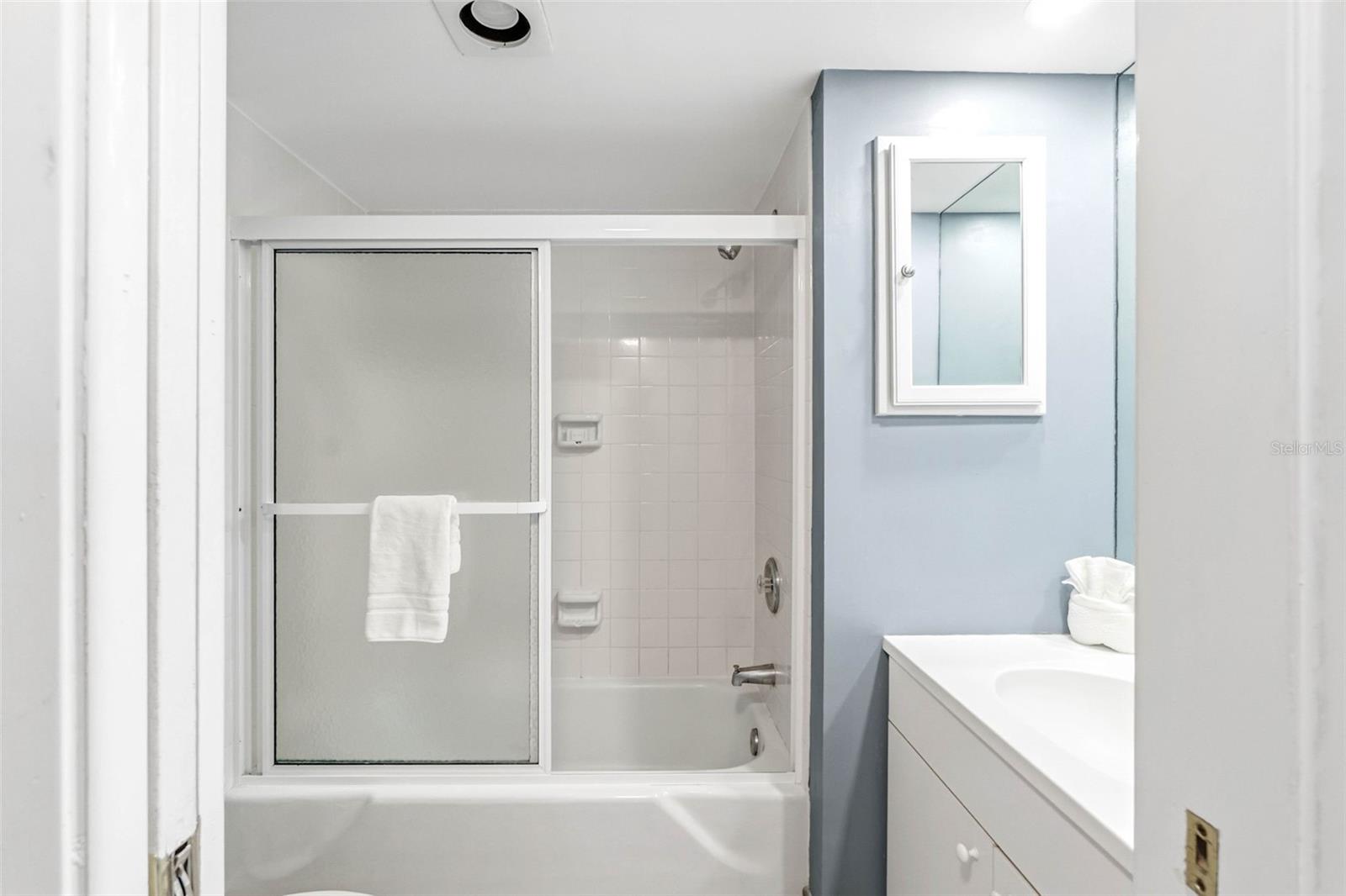 PALM BAY CLUB I - Residential