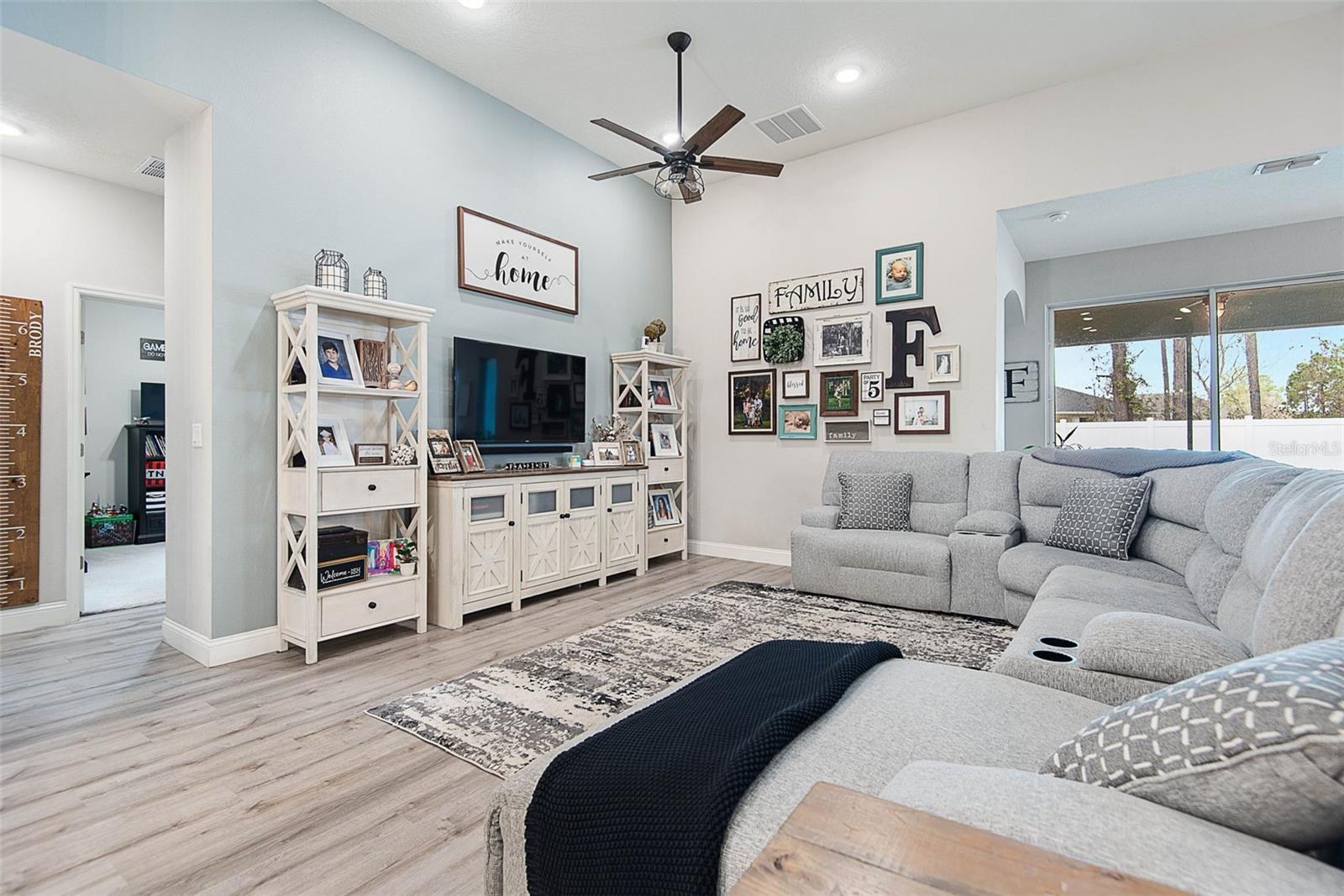 MATANZIS WOODS - Residential