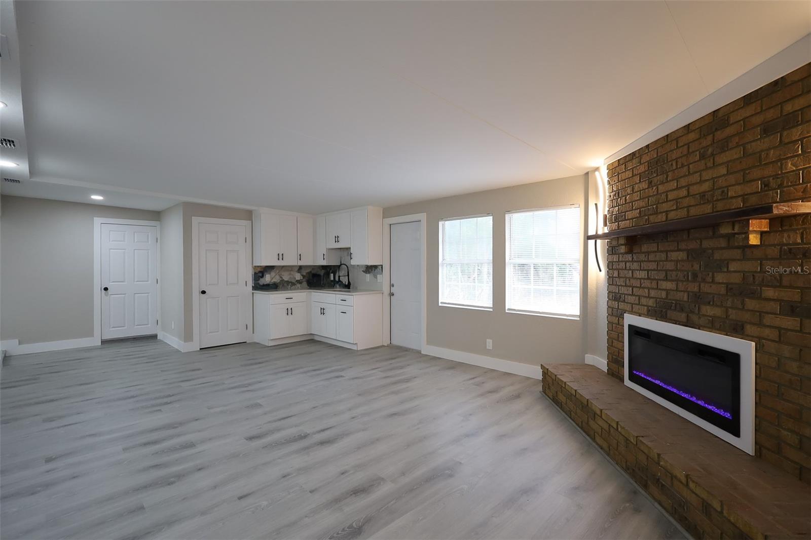 TAMPA OVERLOOK - Residential