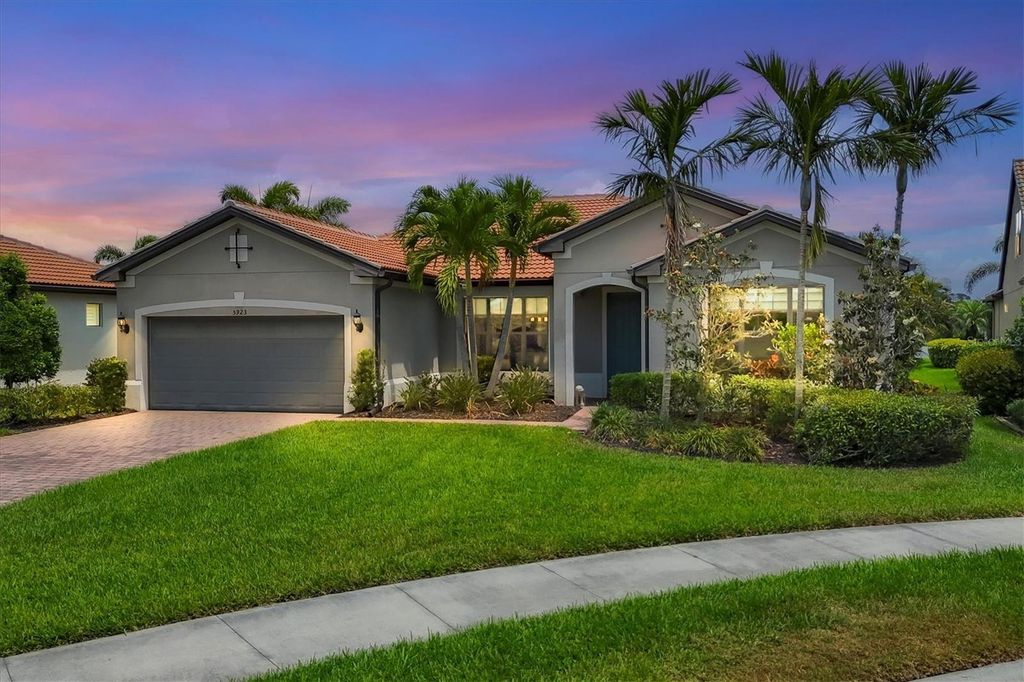 Photo of 5923 Snowy Egret Drive, Sarasota, FL 34238 (MLS # A4650861)
