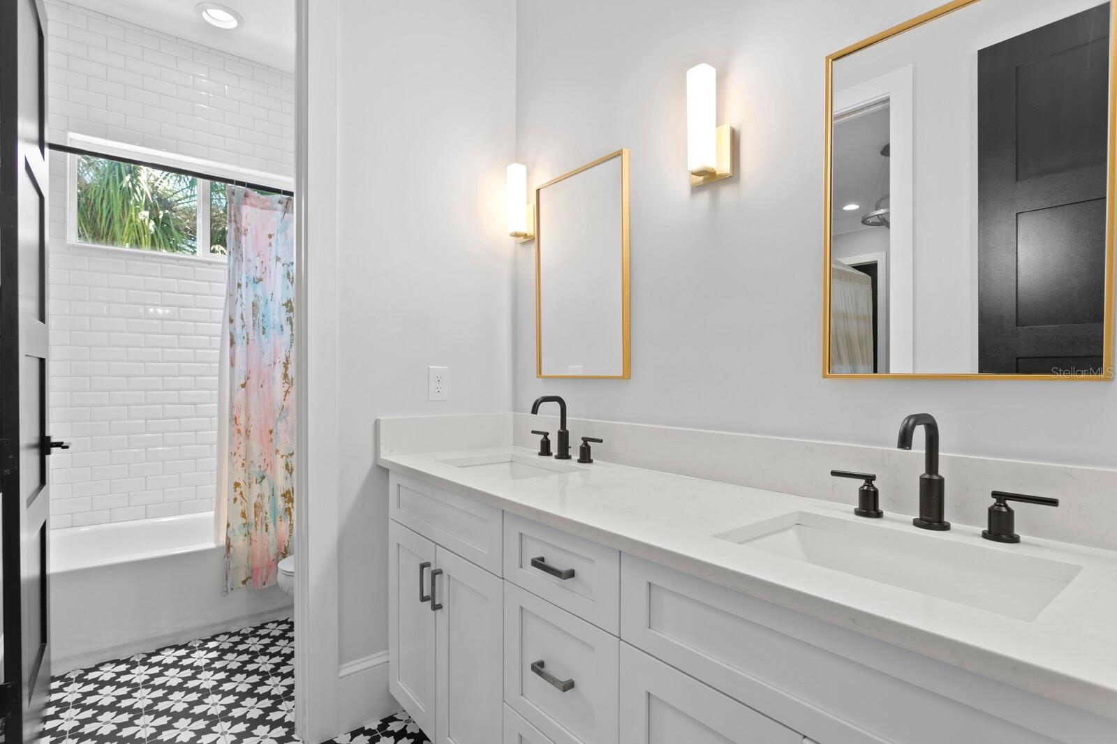 VIRGINIA PARK - Residential