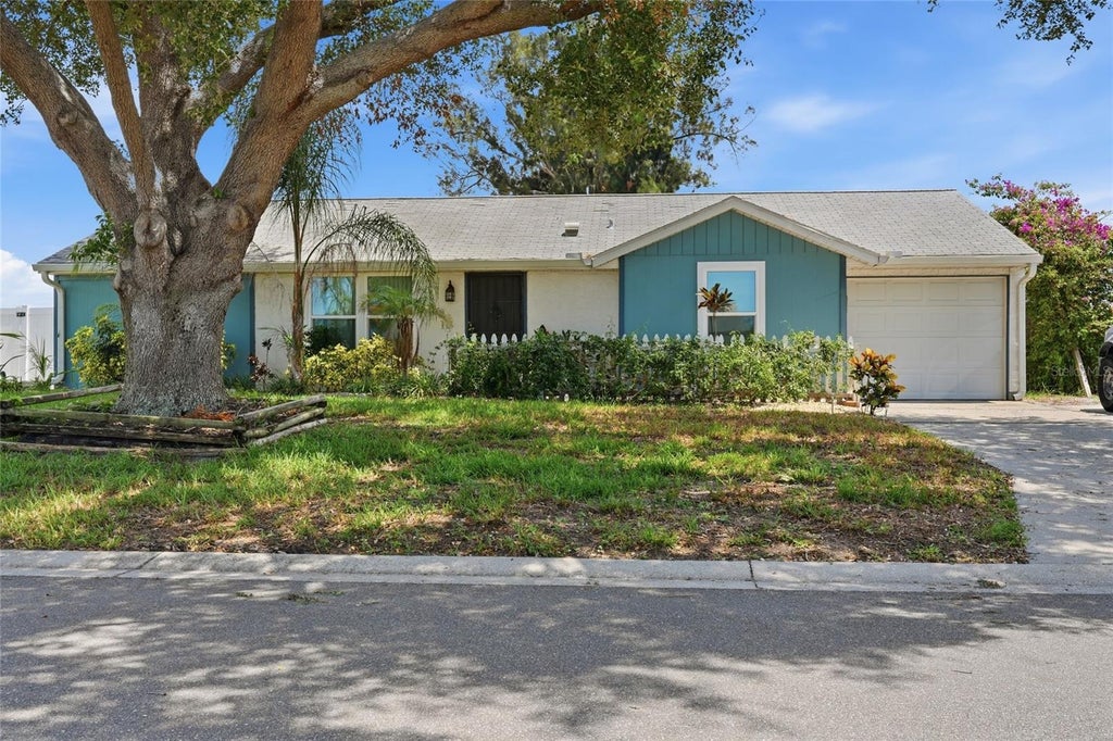 Photo of 3403 68th Street W, Bradenton, FL 34209 (MLS # A4703908)