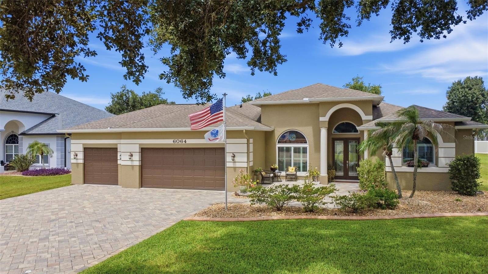 6064 SABAL HAMMOCK CIRCLE