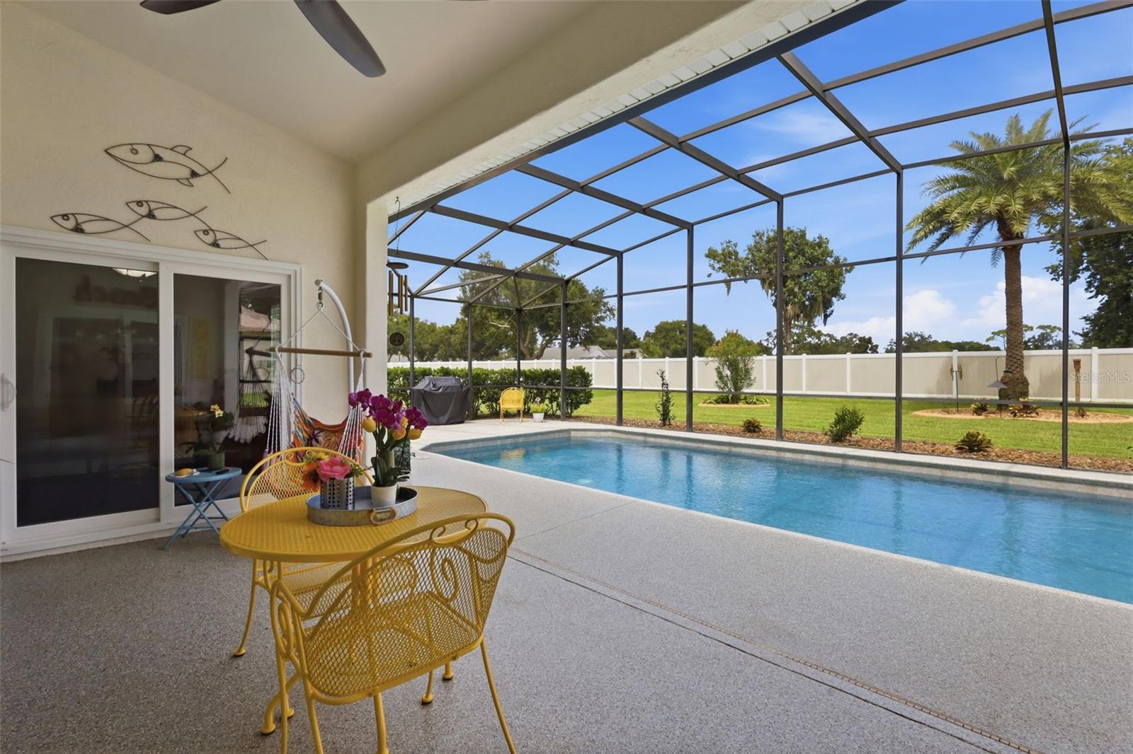 6064 SABAL HAMMOCK CIRCLE
