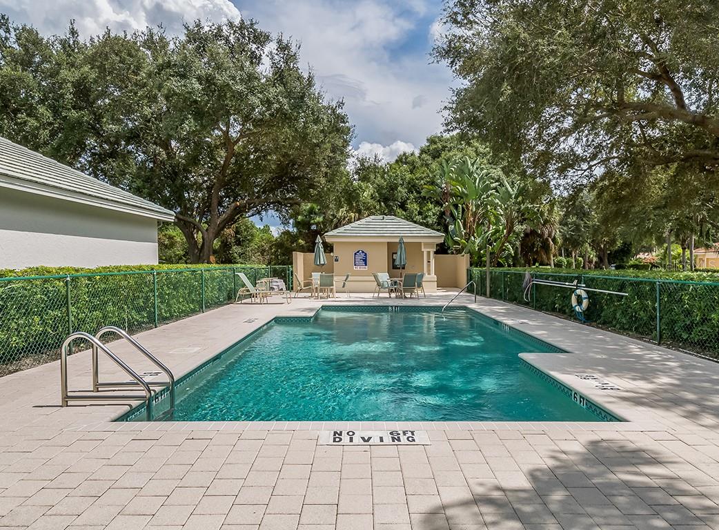 VENICE GOLF & COUNTRY CLUB - Residential