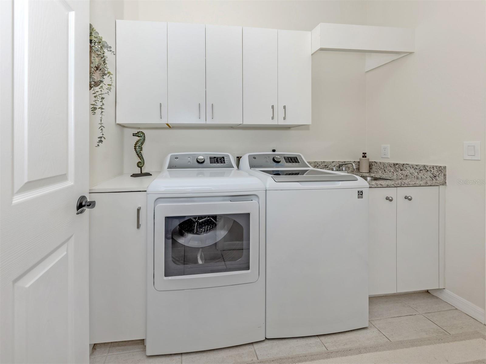 VENICE GOLF & COUNTRY CLUB - Residential