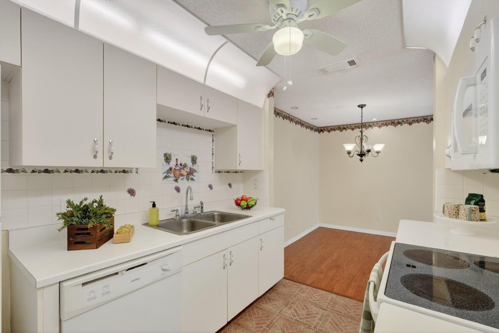 INDIGO PINES CONDO PH 01-06 - Residential