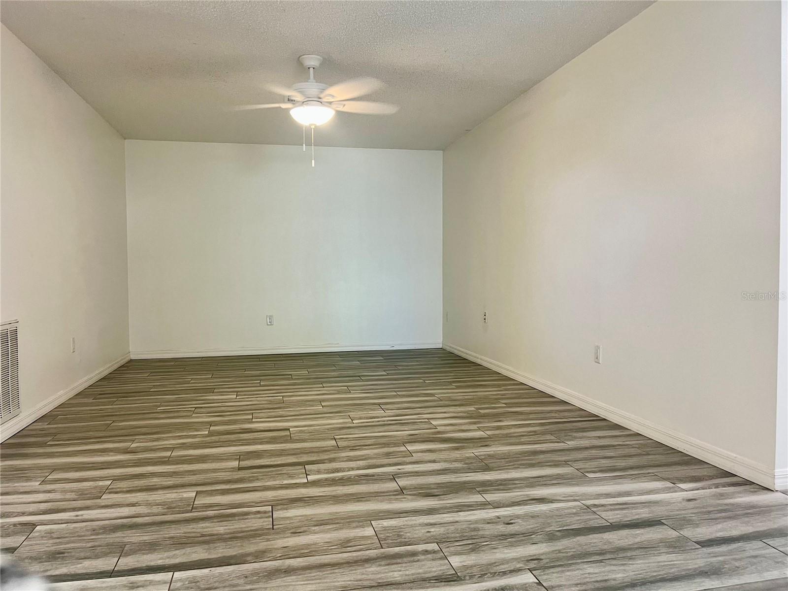 LEESBURG FERNERY - Residential