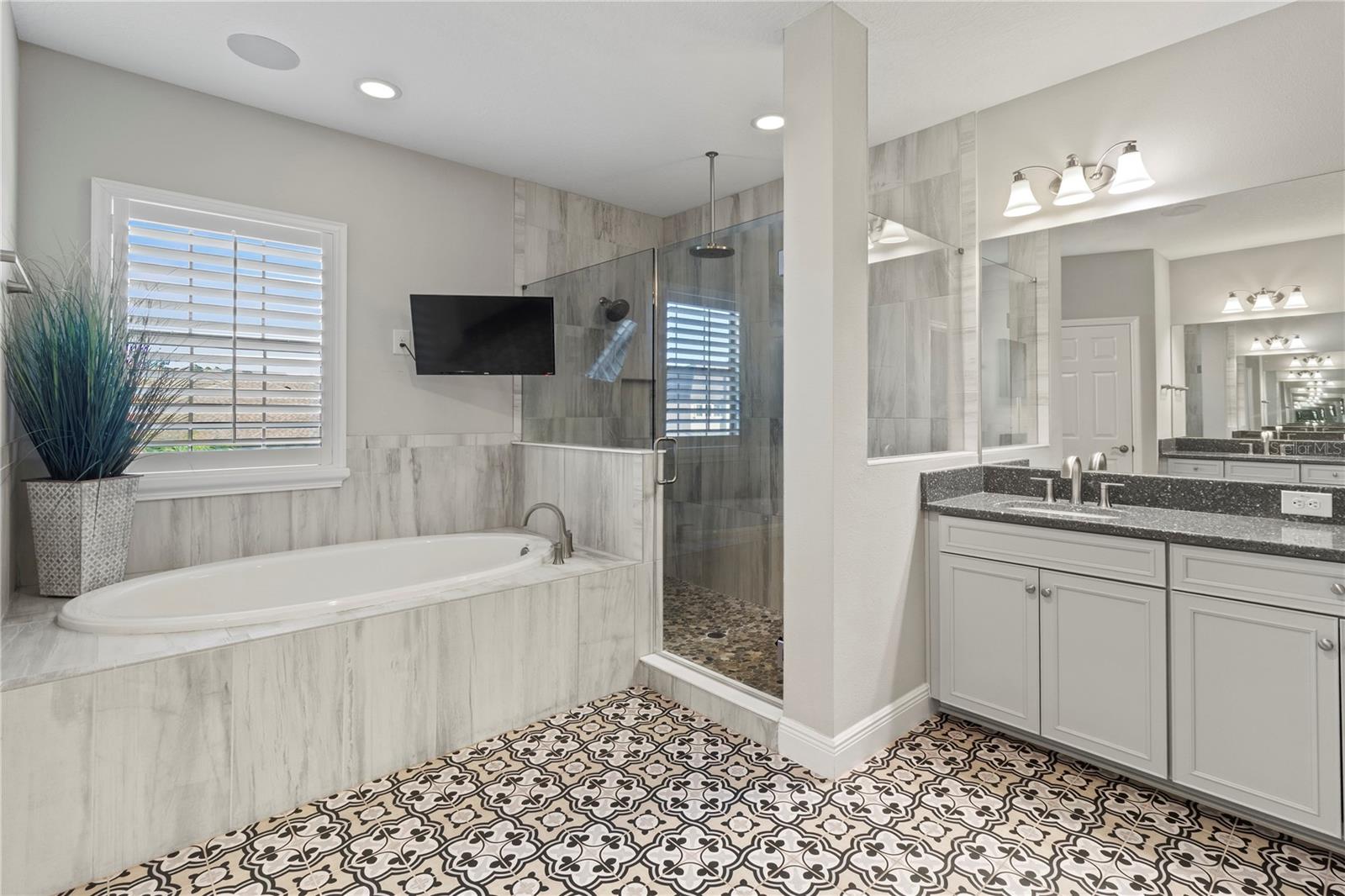 NORTHWOOD ESTATES LOT 14 - Residential Lease