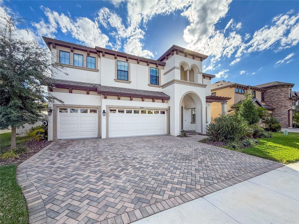 Photo of 4580 Shoreleaf Loop, Valrico, FL 33596 (MLS # TB8465300)