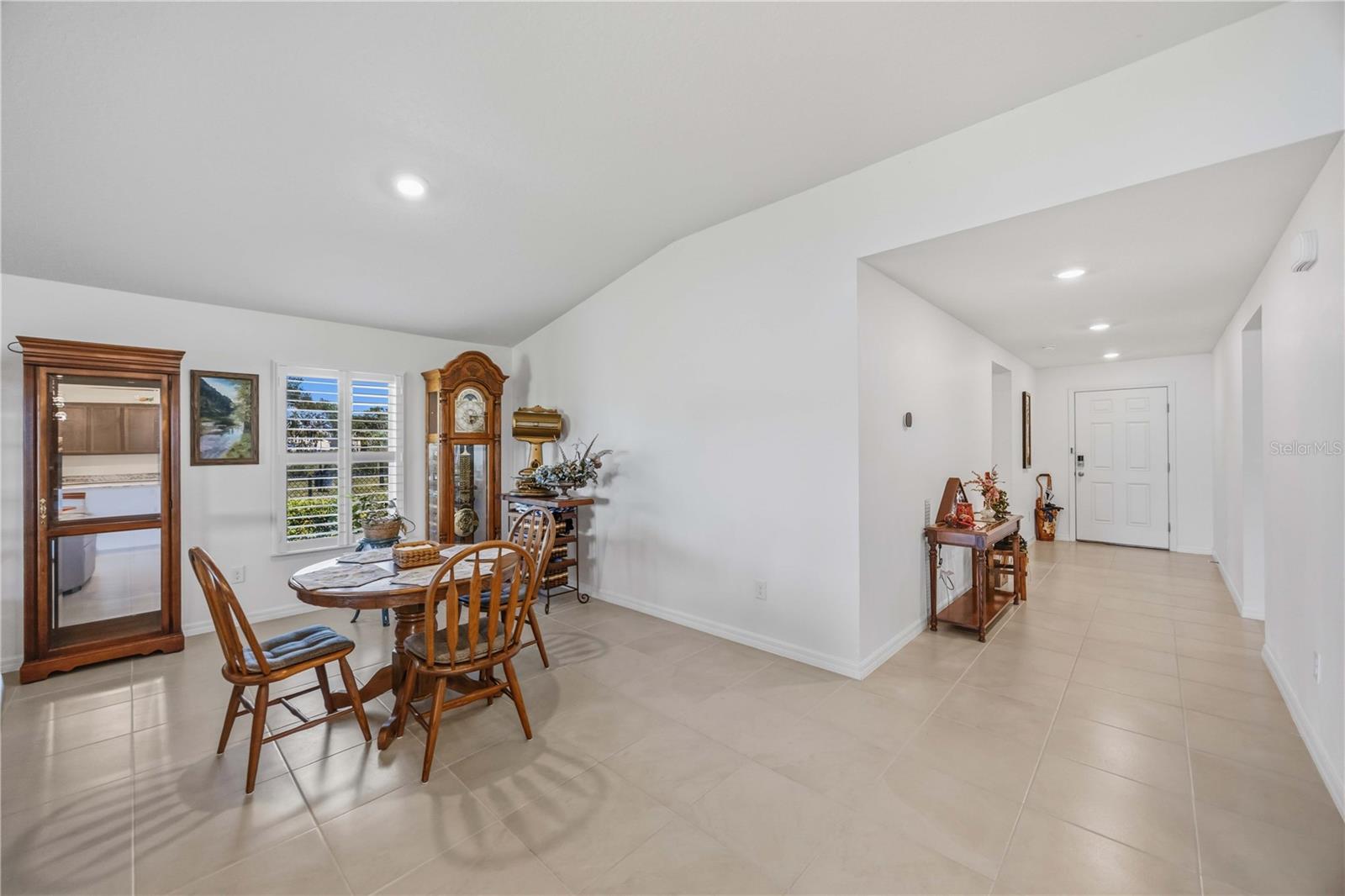 GRADY POINTE - Residential
