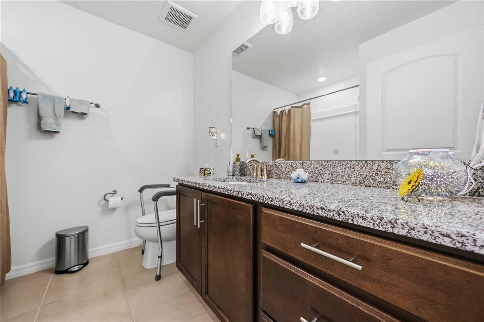 GRADY POINTE - Residential