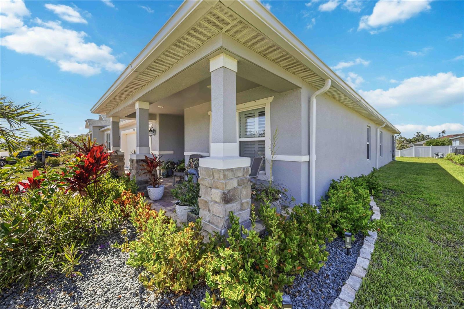 GRADY POINTE - Residential