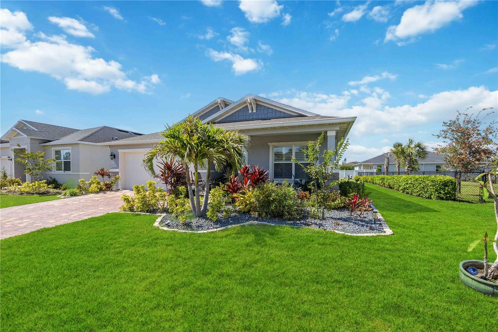 GRADY POINTE - Residential