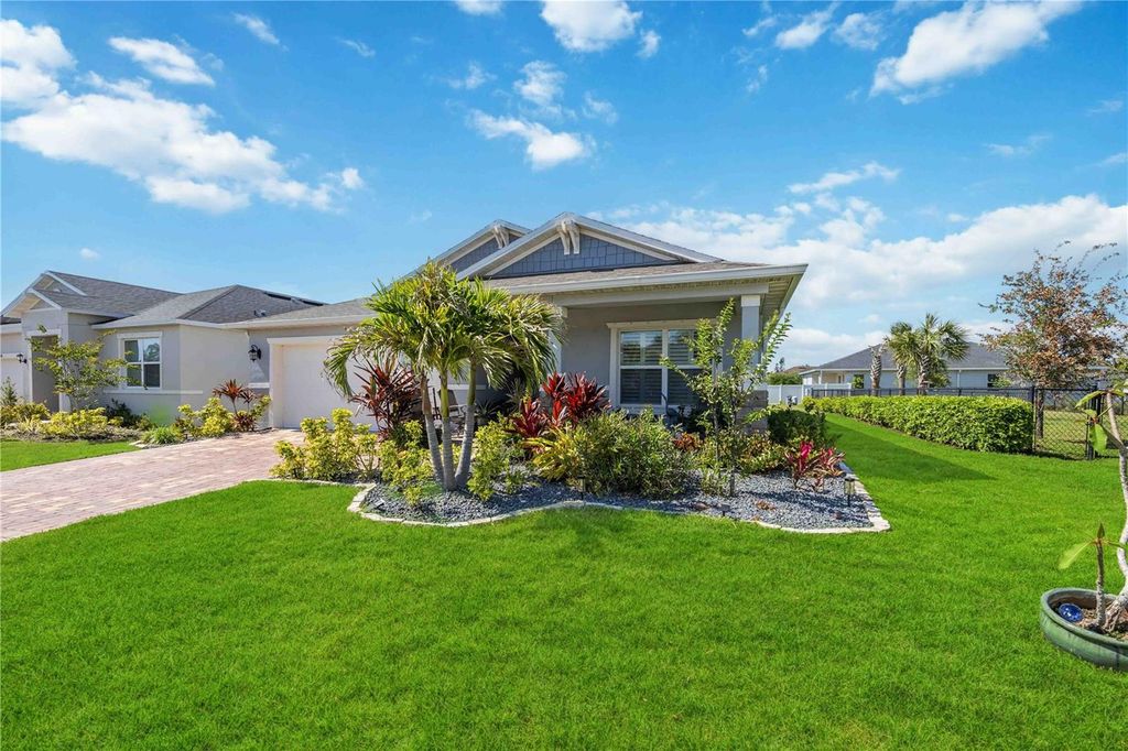 Photo of 3576 74th Avenue Circle E, Sarasota, FL 34243 (MLS # A4693654)
