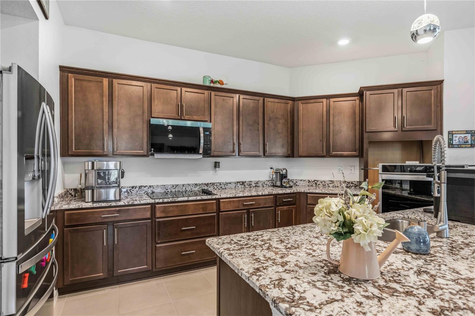 GRADY POINTE - Residential