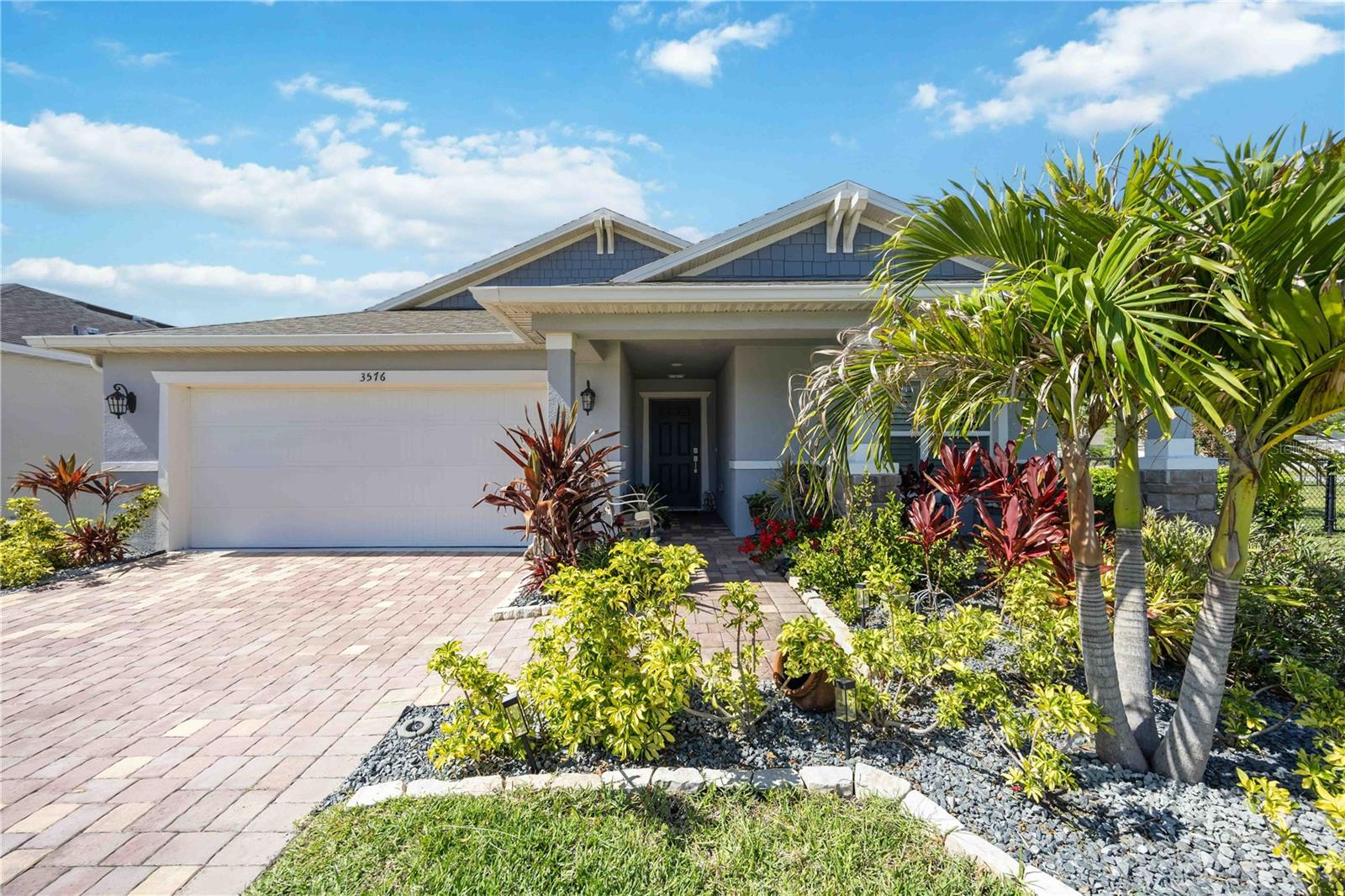 GRADY POINTE - Residential