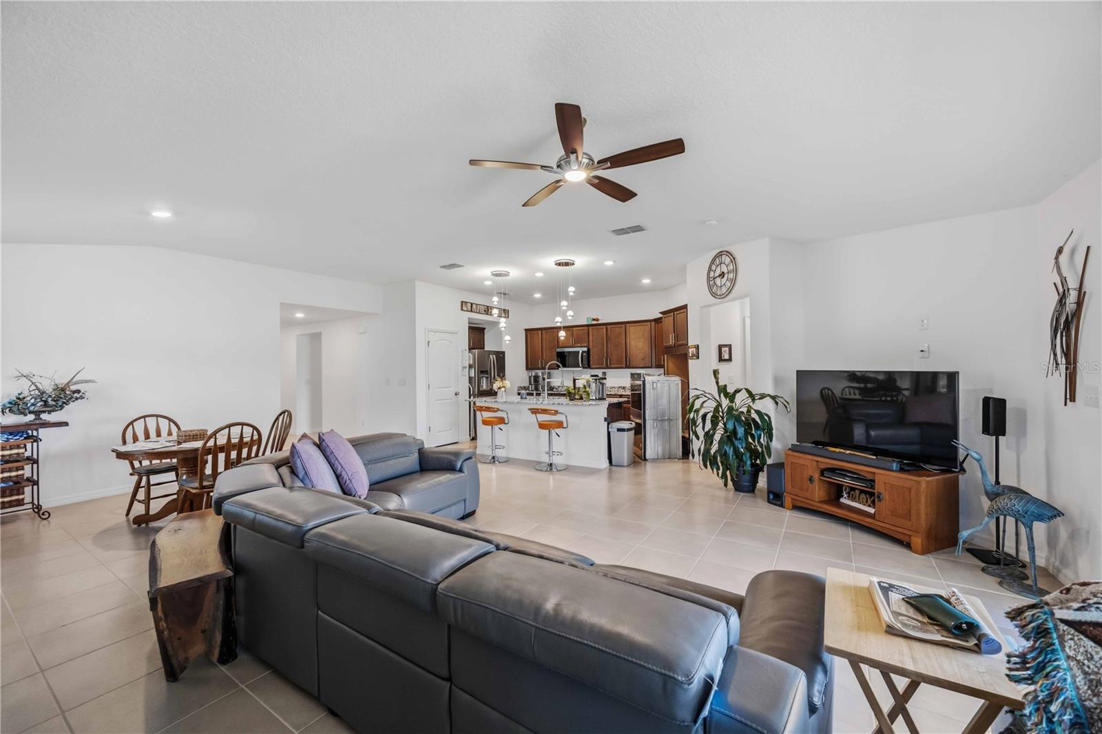 GRADY POINTE - Residential
