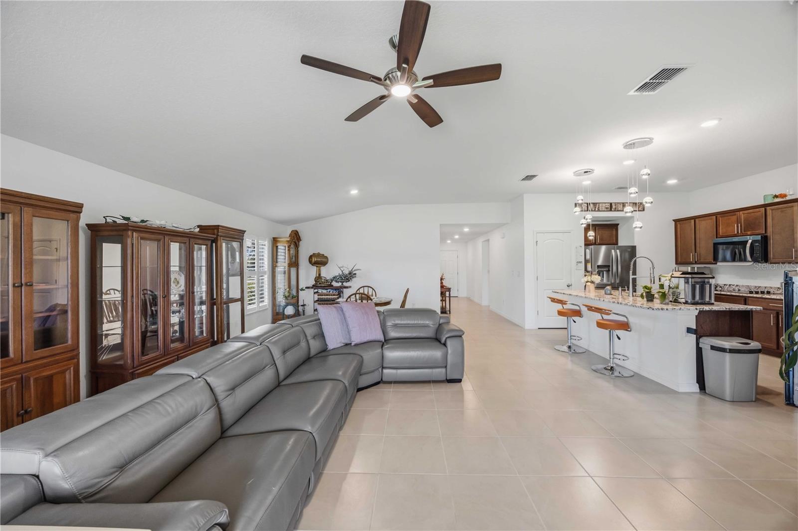 GRADY POINTE - Residential