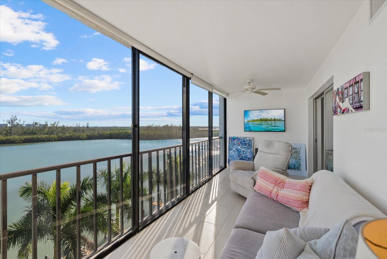 POINTE ON MIDNIGHT PASS - Residential