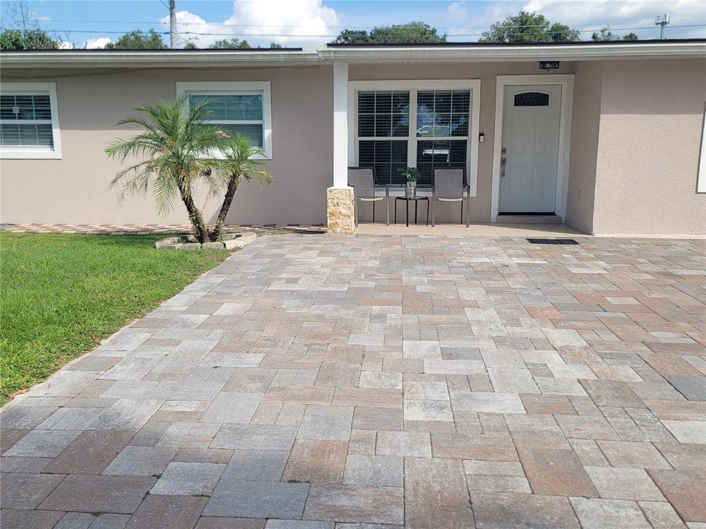 Photo of 7228 Leighton Way, Orlando, FL 32822 (MLS # O6446318)