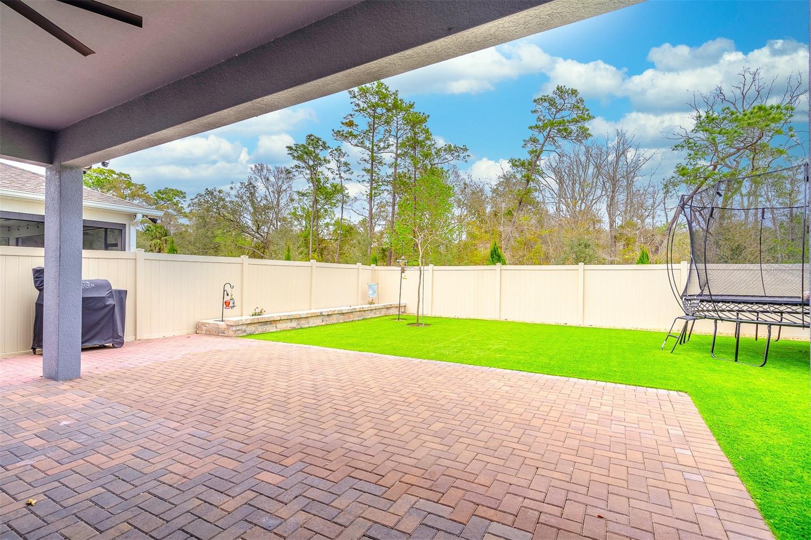 CHAPMAN PINES - Residential