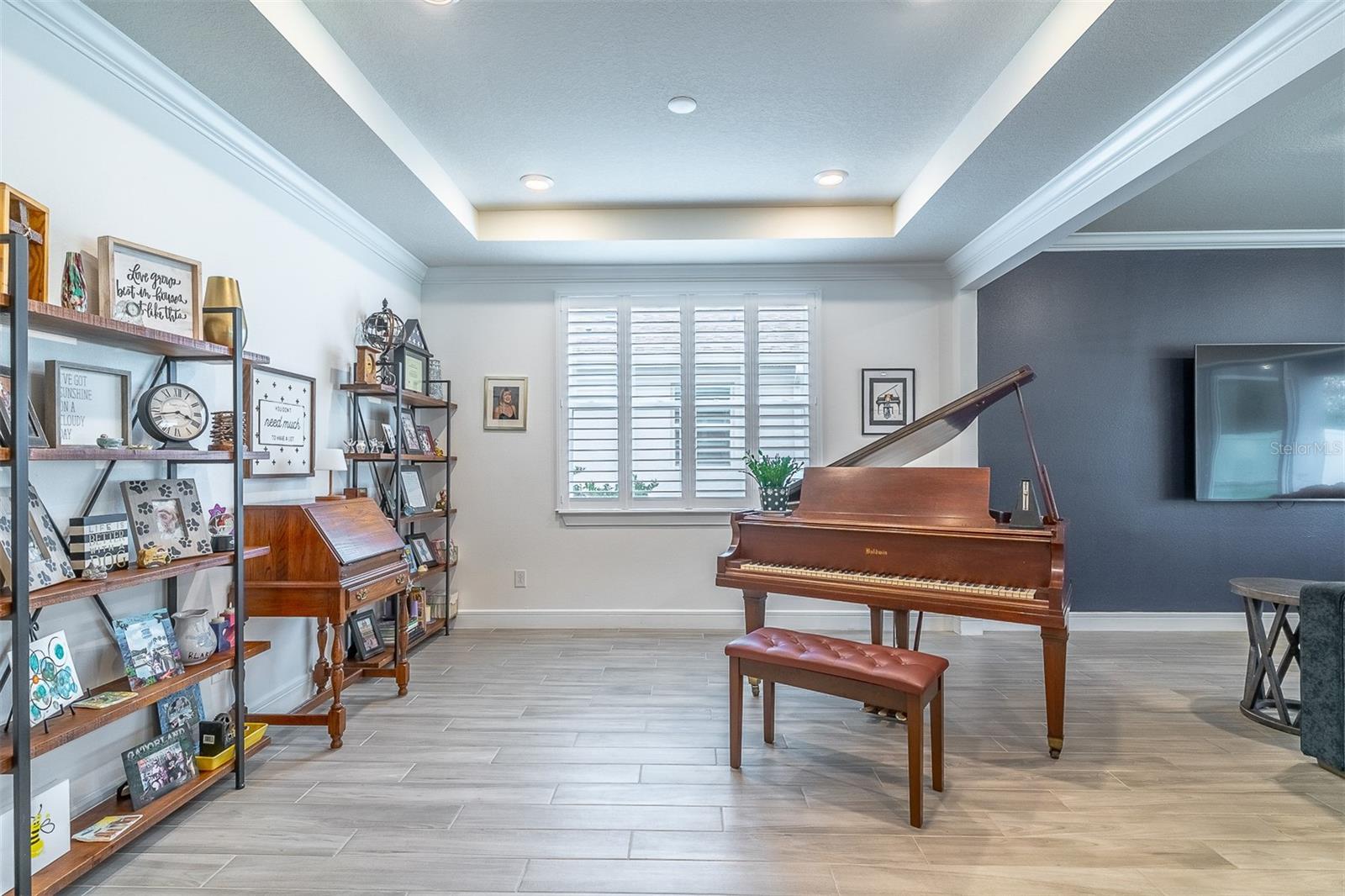 CHAPMAN PINES - Residential