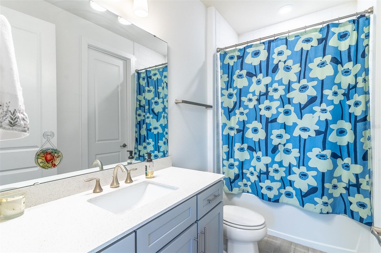 CHAPMAN PINES - Residential