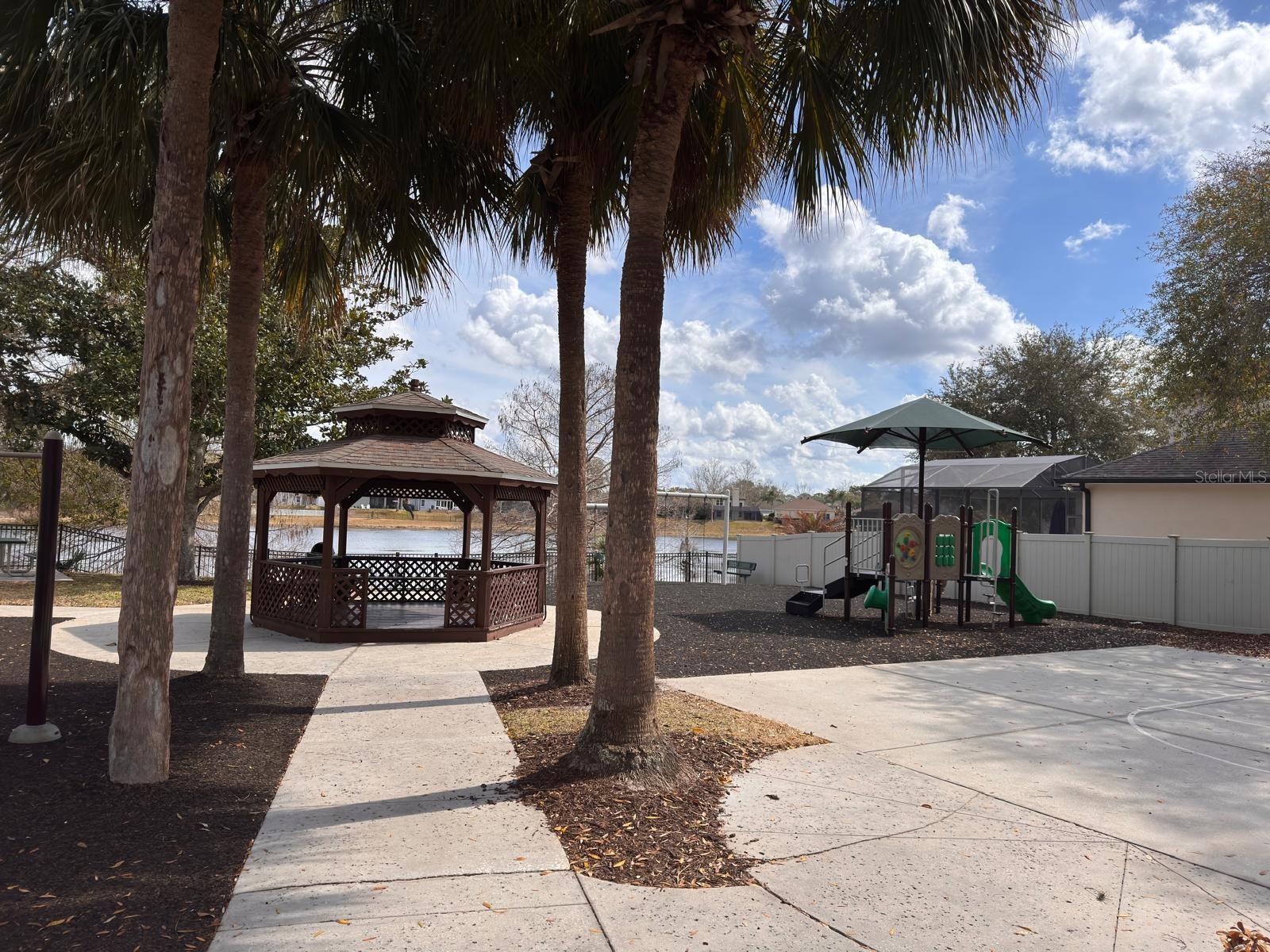 WOODBRIDGE LAKES UNIT 1 - Residential