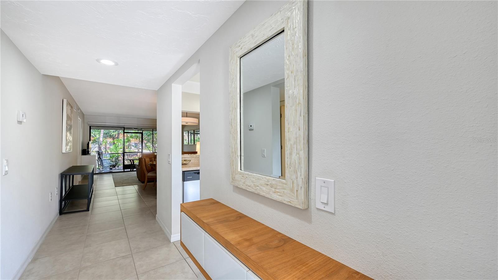 4729 WINSLOW BEACON 11