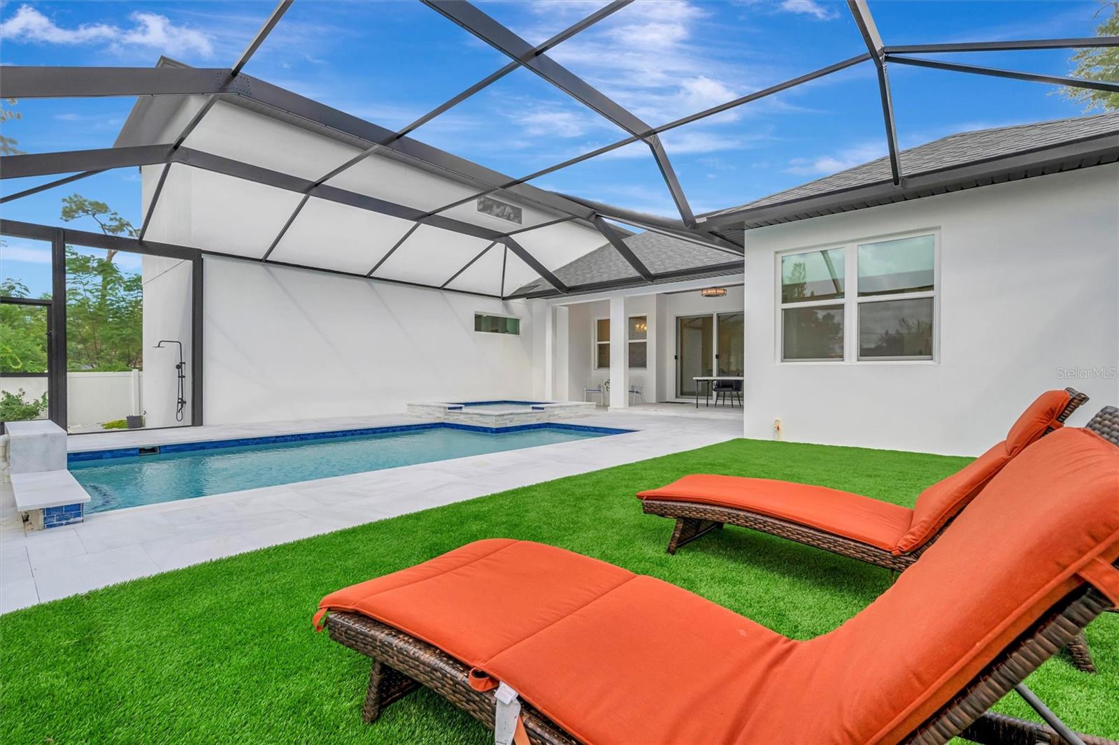 HIGHLAND PINES - Residential