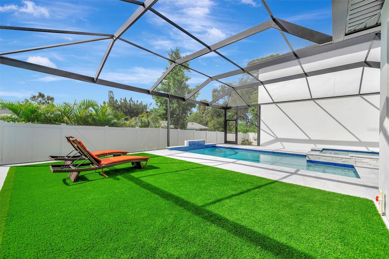 HIGHLAND PINES - Residential