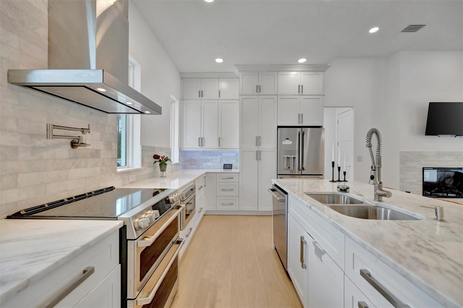 HIGHLAND PINES - Residential