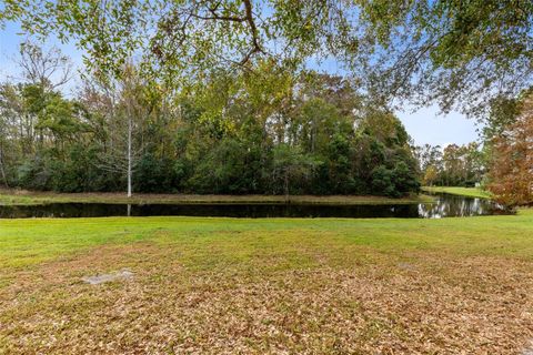 A home in WINTER SPRINGS