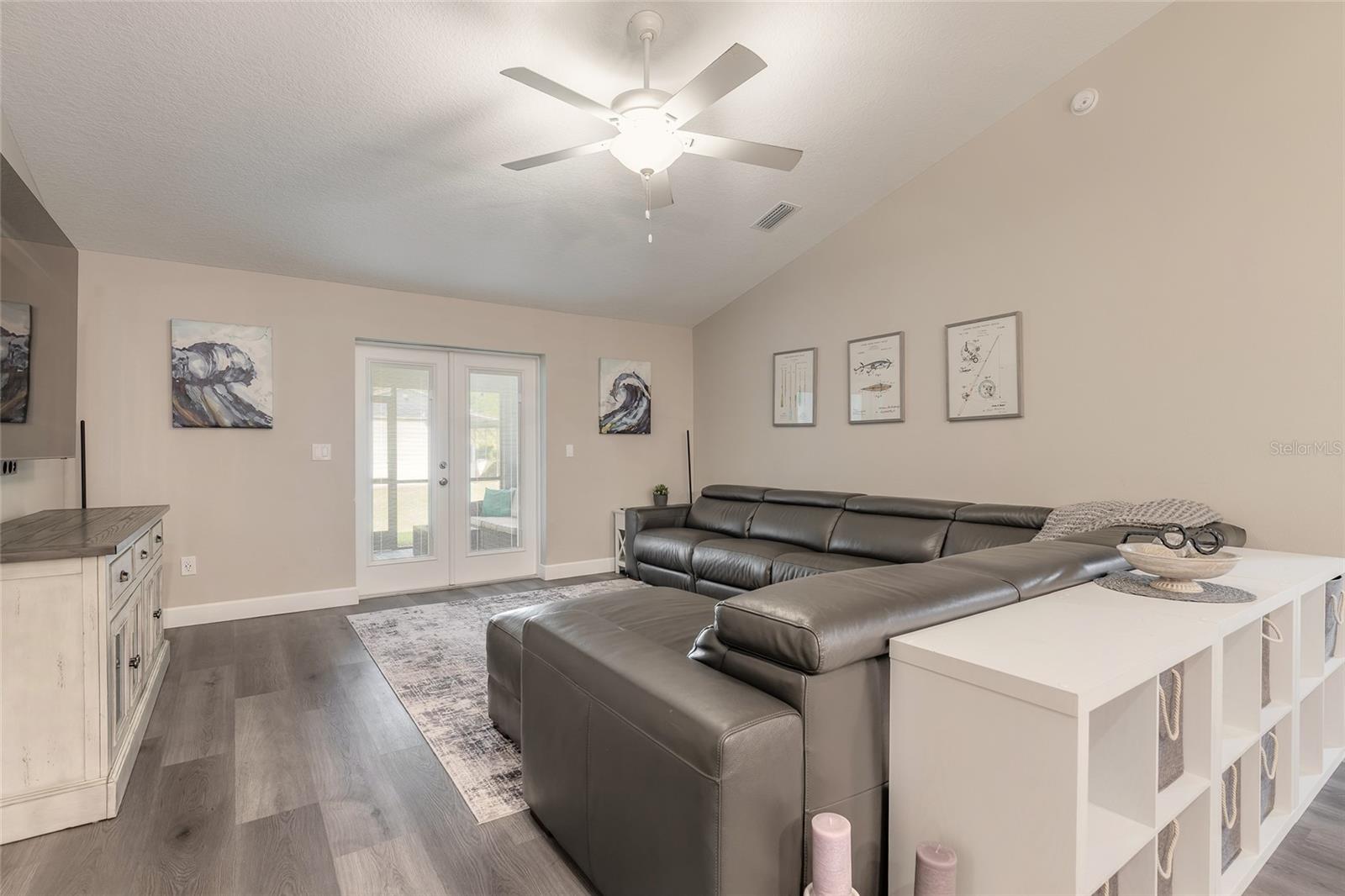 INDIAN RIVER PARK - Residential