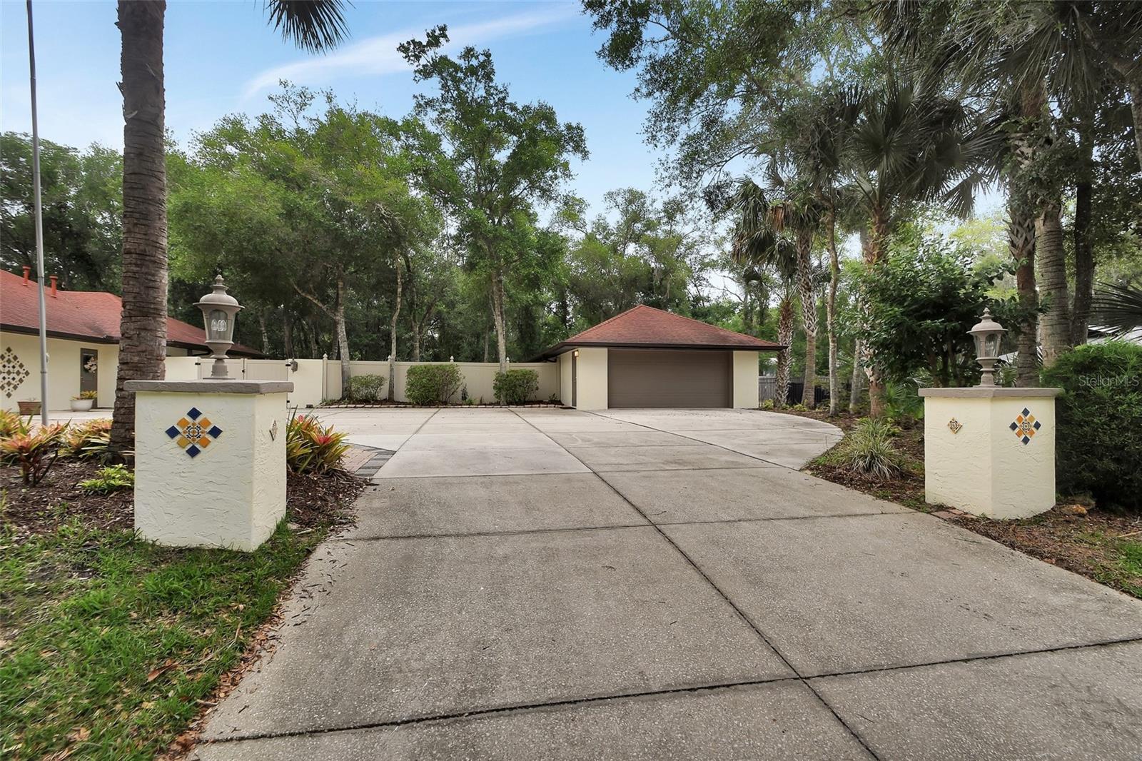 GLEN OAKS REP 01 - Residential