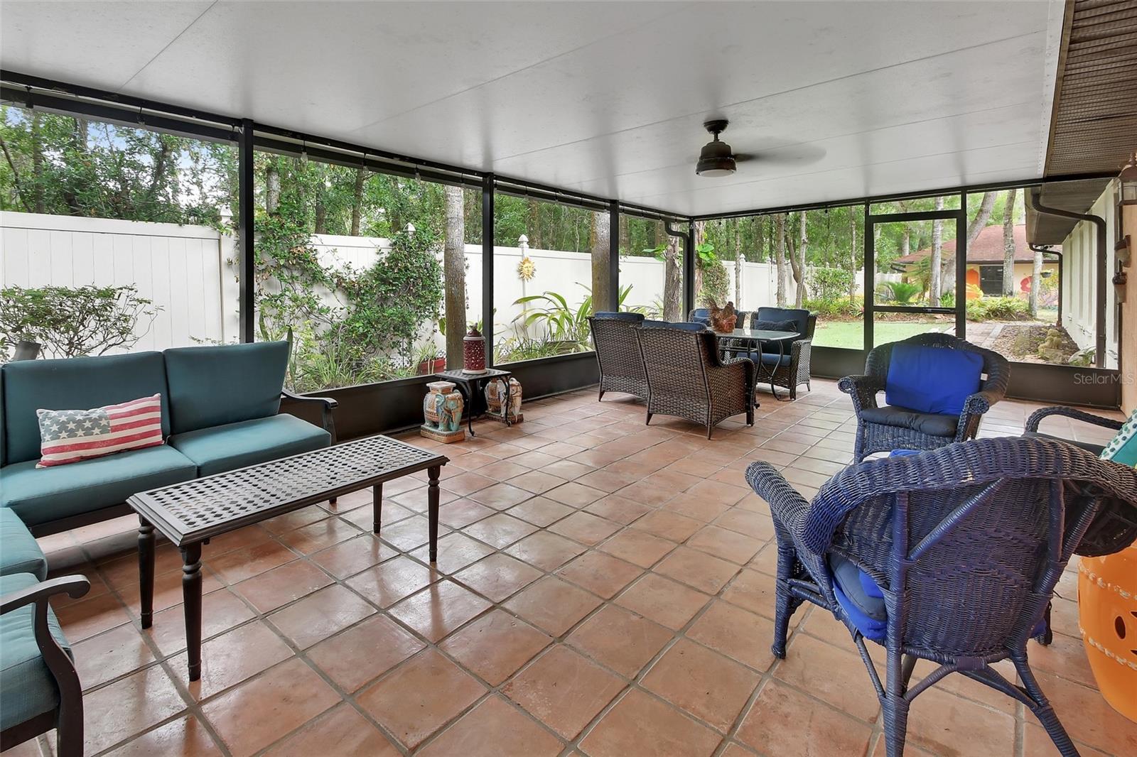 GLEN OAKS REP 01 - Residential