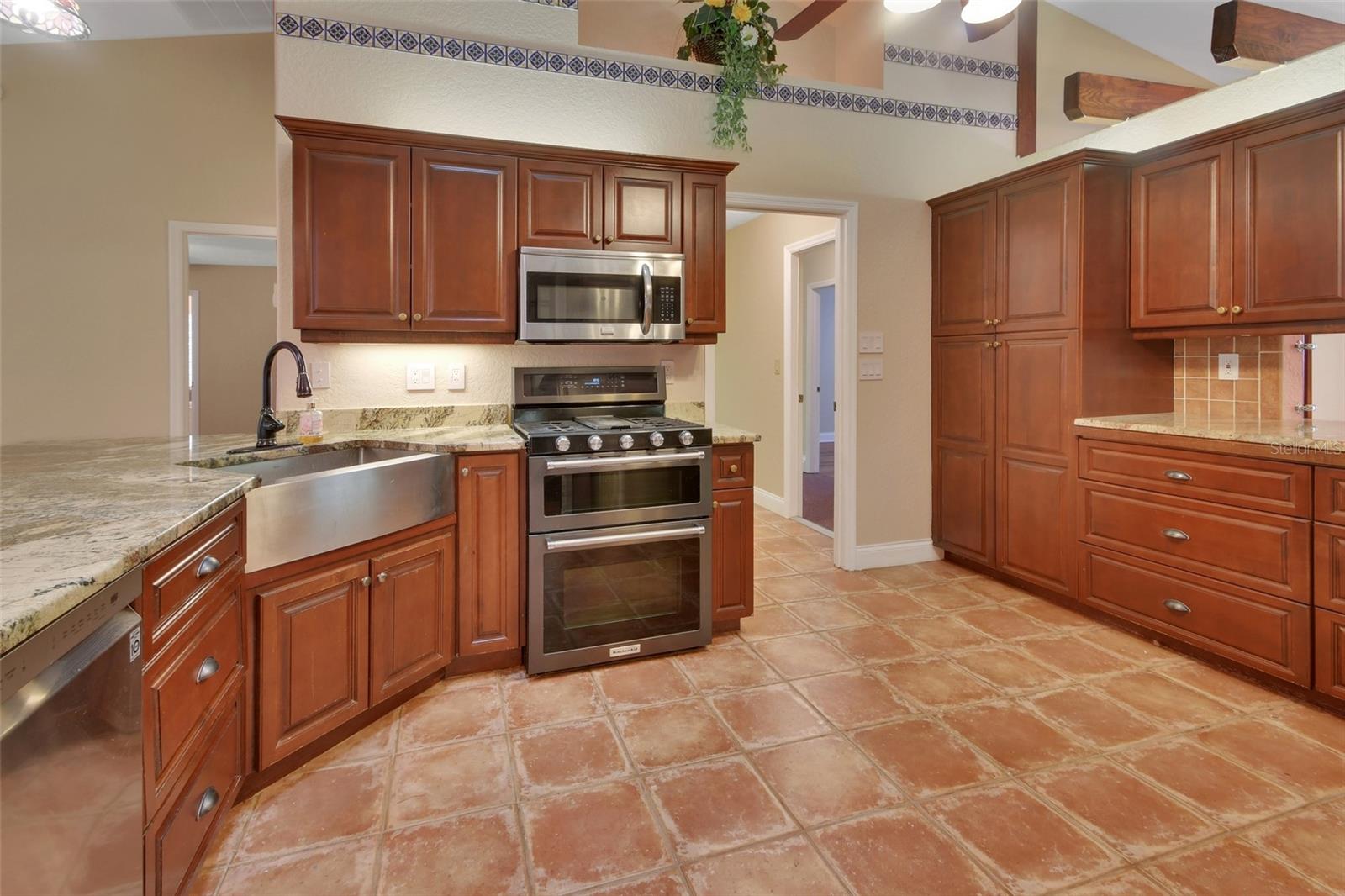 GLEN OAKS REP 01 - Residential