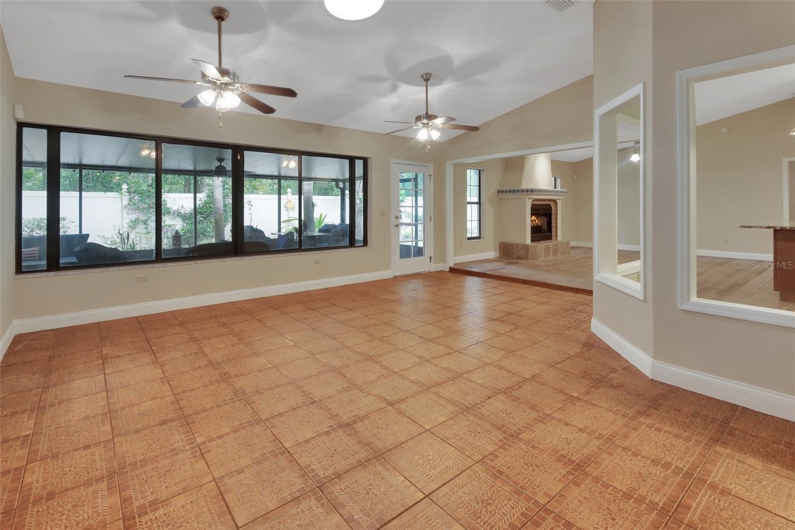 GLEN OAKS REP 01 - Residential