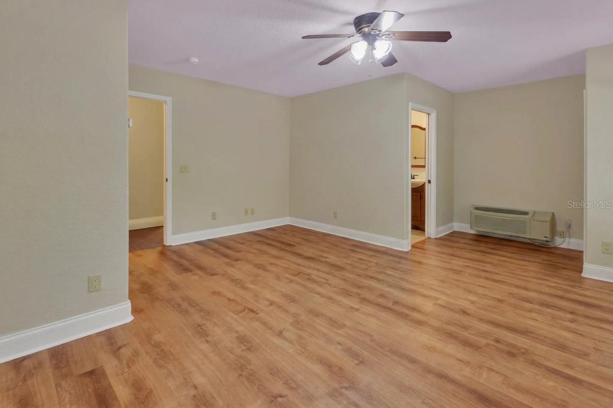 GLEN OAKS REP 01 - Residential