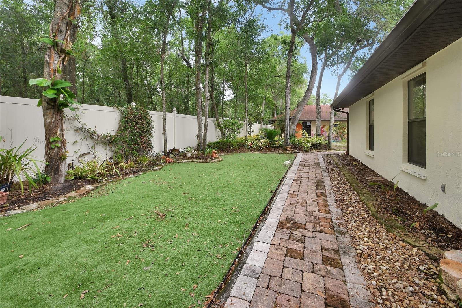 GLEN OAKS REP 01 - Residential