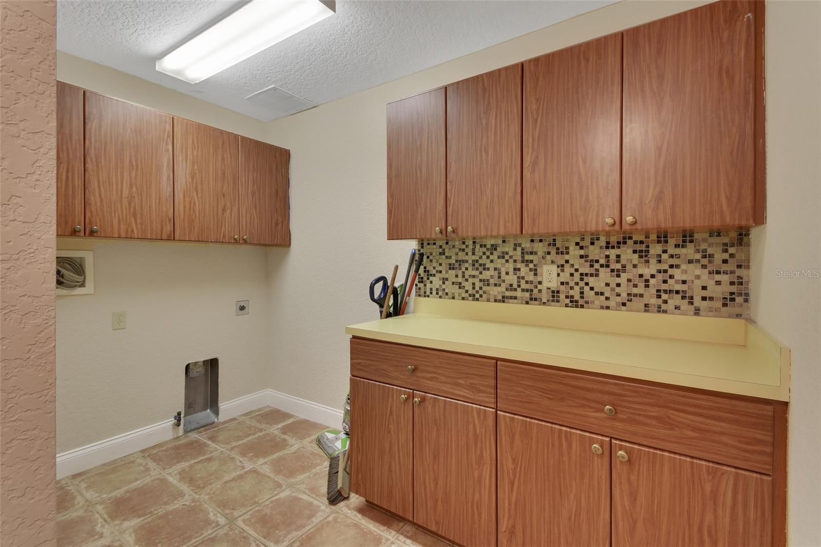 GLEN OAKS REP 01 - Residential