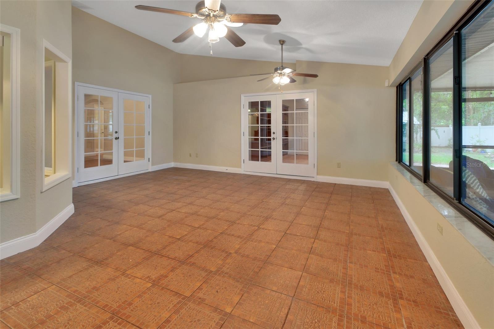 GLEN OAKS REP 01 - Residential