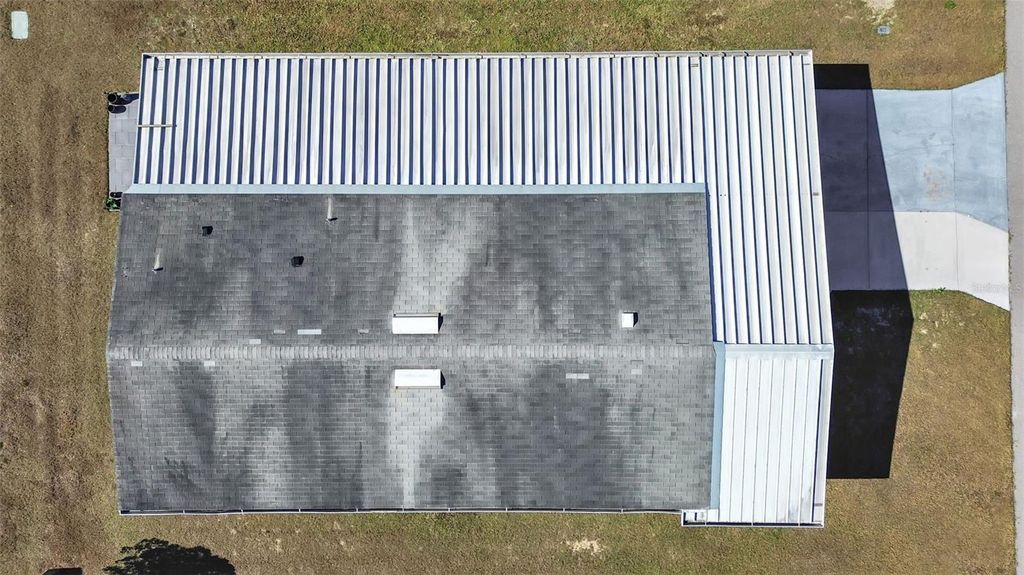 Photo of 1811 Fox Hill Dr, Lakeland, FL 33810 (MLS # P4937666)